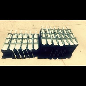 40 Scoops! And 9 Tongs both light grey